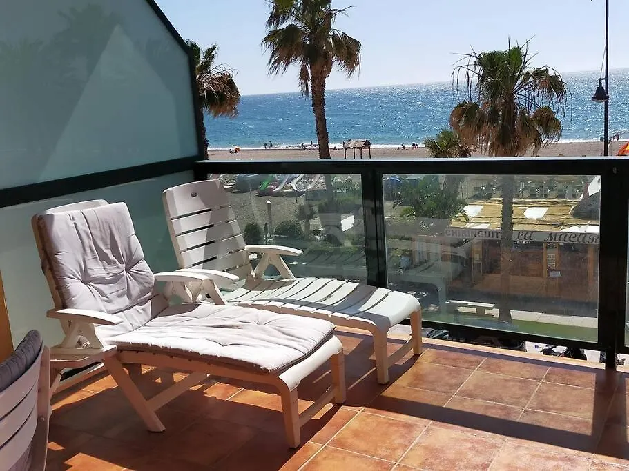 Apartamento De Lujo En Primera Linea De Playa トレモリノス